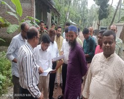 CTCRP প্রকল্প পরিচালক বেতাগী পৌরসভার চলমান কাজ সরেজমিন পরিদর্শন